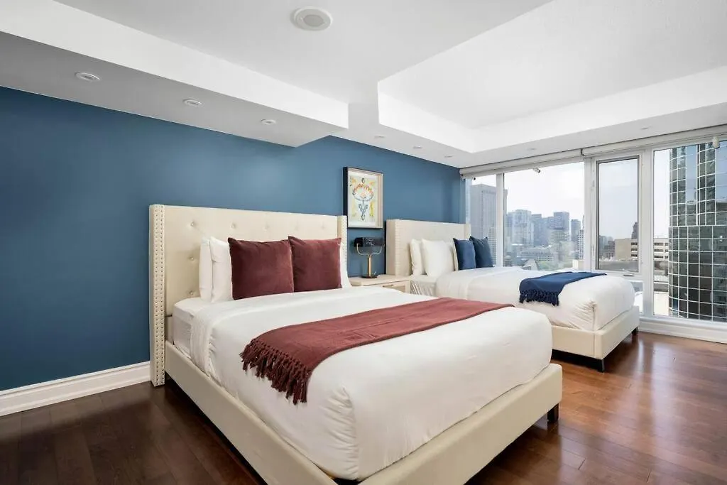Centrally Located 2 Bd 2 Bth With Parking Toronto